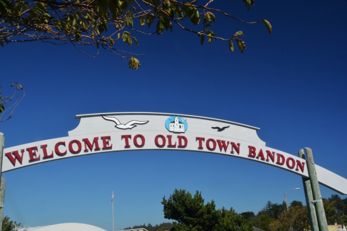 Bandon Old Town Welcome Sign